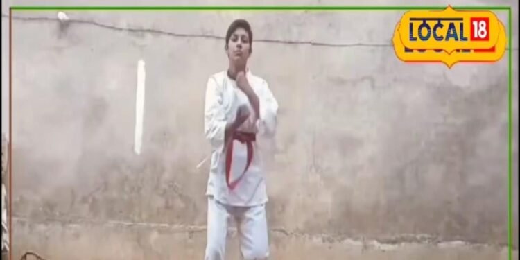 सुल्तानपुर की विभा पांडेय: 14 साल की नेशनल मार्शल आर्ट चैंपियन.