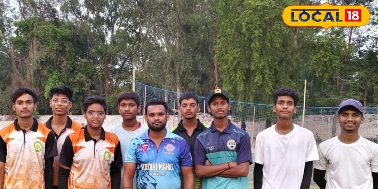 भोजपुर के पांच खिलाड़ियों का चयन बिहार टेनिस क्रिकेट टीम में हुआ.