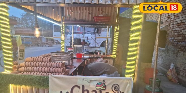 न प्लास्टिक, न बर्तन…गाजीपुर में चाय पीने के बाद कप खा जाते हैं लोग, लग रहा जमघट