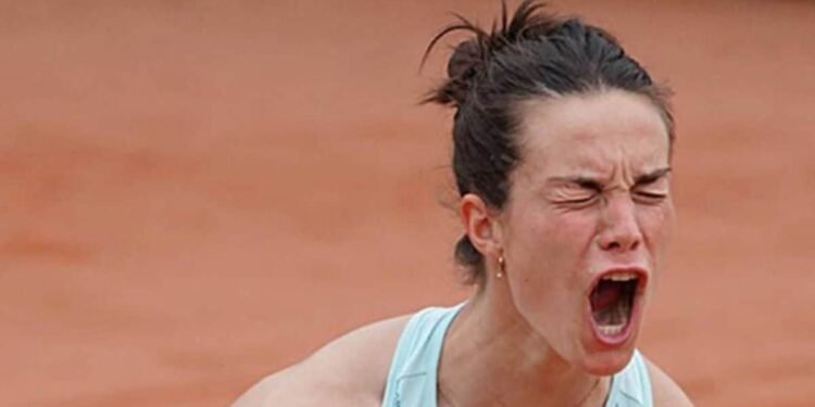 एक खिलाड़ी ने दूसरे से कहा- ‘तुमसे बदबू आ रही…’ शर्मनाक कॉमेंट के बाद मांगी माफी