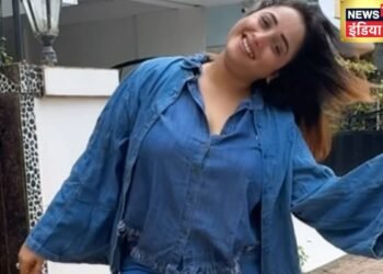 रानी चटर्जी ने सड़क पर किया डांस, अदाएं देख मचला फैंस का दिल