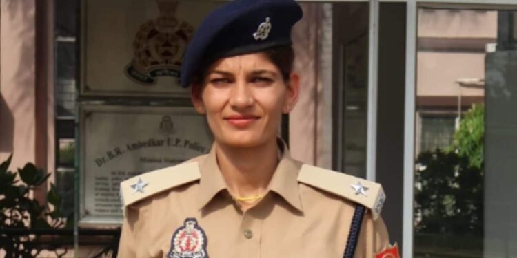 Parul Chaudhary becomes DSP: एथलीट पारुल चौधरी बनीं यूपी पुलिस में डीएसपी.
