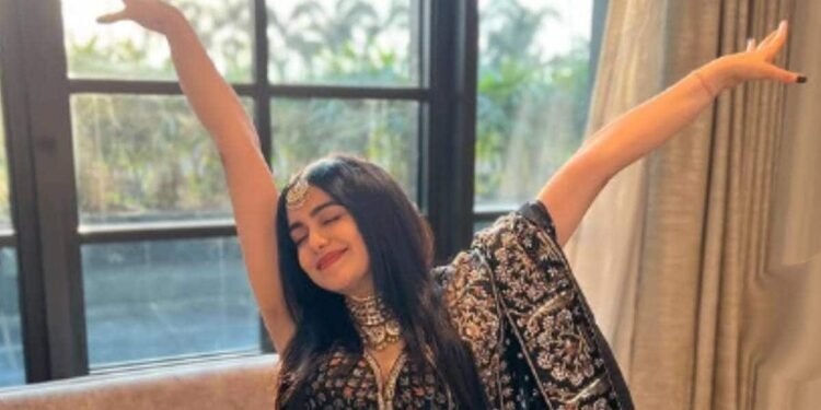 ‘लड़कियों की रोल मॉडल बनने पर खुश हूं’,’द केरल स्टोरी’ के पूरे हुए 2 साल, अदा शर्मा ने शेयर की फीलिंग्स