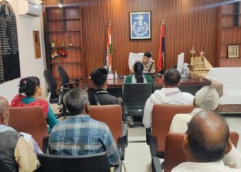 पुलिस अधीक्षक, द्वारा प्रतिदिन की भांति जनता एव फरियादियों की सुनी गई समस्याएं।