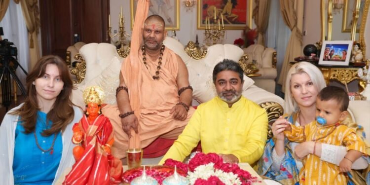 देश में वक्फ बोर्ड को निरस्त किया जाए, जिससे धार्मिक संतुलन बना रहे और राष्ट्रहित को सर्वोपरि रखा जाए।