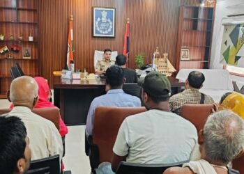 पुलिस अधीक्षक, द्वारा प्रतिदिन की भांति जनता एव फरियादियों की सुनी गई समस्याएं।