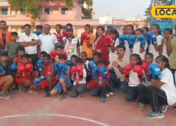 बॉक्सिंग के लिए नहीं था पैसा और ग्लव्स, बक्सर को दे दिए 19 मेडल विनर, कोच रमेश के सामने फीकी है ‘चक दे इंडिया’