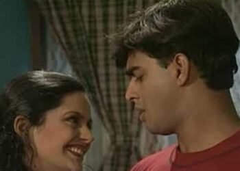 55 साल का ये सुपरस्टार कभी था टीचर, अपनी ही स्टूडेंट को दे बैठा दिल, शादी करते ही चमक उठी थी किस्मत