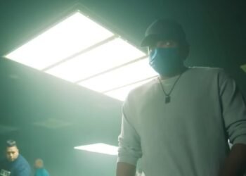 शुरू में मासूम होता है हीरो, GF के लिए चलता है खतरनाक चाल, 7 रेटिंग वाली क्राइम कॉमेडी का Climax देख होंगे अवाक