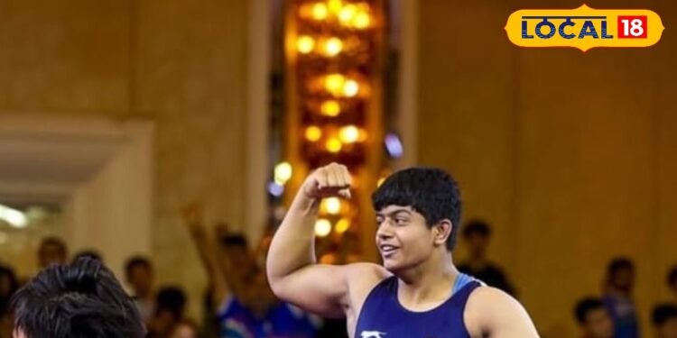 फैक्ट्री मजदूर की बेटी बनी गोल्ड गर्ल, कुश्ती में लिख रही नया इतिहास, पढ़ें अश्विनी बिश्नोई का गोल्डन सफर