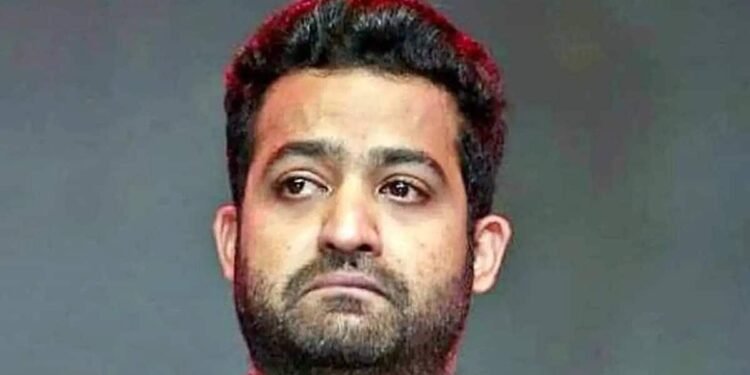 वो 400 करोड़ी फिल्म, जिसमें 51 साल के सुपरस्टार ने दूसरे को कहा छोटा भाई, चिड़ बैठे लोग, बोले- पीठ में घोंपा खंजर