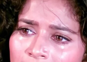 ‘सुनो तुमको ब्लाउज उतारना होगा और मैं…’, माधुरी दीक्षित से जब हुई अजीब डिमांड, बिखरी गई हसीना, फिर…’सुनो तुमको ब्लाउज उतारना होगा और मैं…’, माधुरी दीक्षित से जब हुई अजीब डिमांड, बिखरी गई हसीना, फिर…