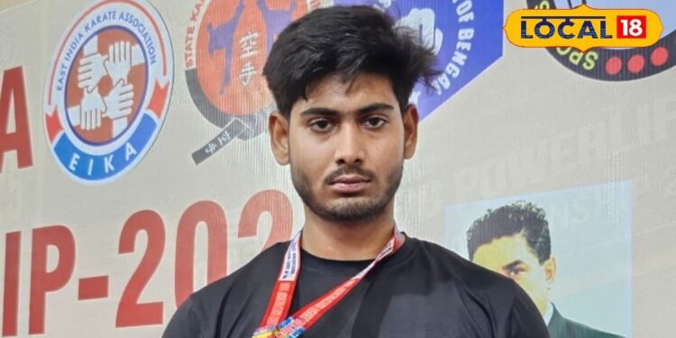जमुई के अंकित ने उड़ीसा के भुवनेश्वर में जाकर गाड़ दिया अपनी सफलता का झंडा, कराटे में जीता रजत पदक