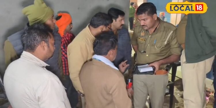 मिट्टी में दबी थी रहस्यमयी गिलास, मंदिर निर्माण के दौरान निकली बाहर, फिर जो हुआ हुआ देख उड़ गए सबके होश