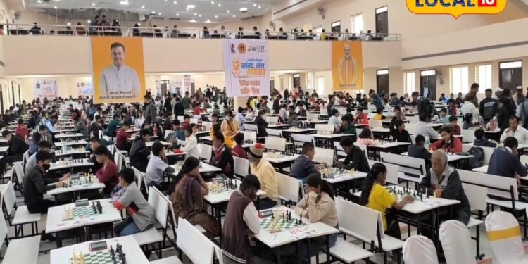 हजारीबाग में सजा शतरंज का महाकुंभ, 1300 से अधिक खिलाड़ियों ने लिया भाग, टैलेंट निखारने का मिला मौका – Jharkhand News