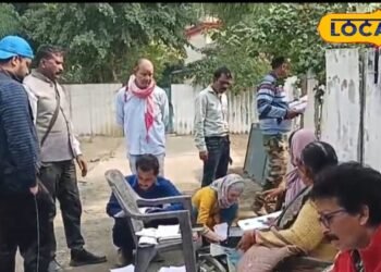 आगरा पब्लिक ओपिनियन: सरकार को जॉब देने पर फोकस करना चाहिए… आगरा के युवाओं ने SIR को लेकर दी बेबाक राय, बताई इसकी परेशानियां