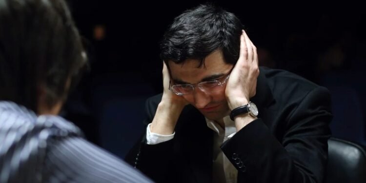 शतरंज की दुनिया में भूचाल! व्लादिमीर क्रैमनिक के खिलाफ शिकायत दर्ज, दिवंगत खिलाड़ी पर लगाए थे चौंकाने वाले आरोप!