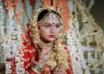 पद्मिनी कोल्हापुरे का सुपरहिट गाना, दुल्हन बनीं तो सबकी नजरें ठहर गईं, प्यार छिपाकर चुपचाप देख रह थे ऋषि कपूर