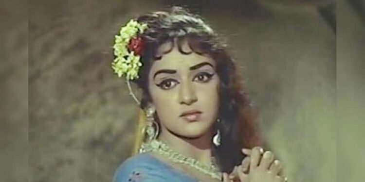 मनोज कुमार का वो ब्लॉकबस्टर गाना, प्यार में तड़प रही थीं हेमा मालिनी, सरेआम बयां किया था दिल में छिपा दर्द