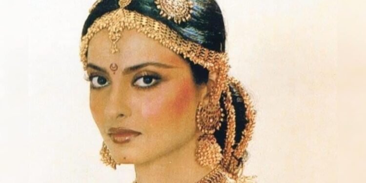 रेखा का 2.58 मिनट लंबा रोमांटिक गाना, बिना किसी लव सीन के हुआ था शूट, लता मंगेशकर ने बहन संग मिलकर गाया