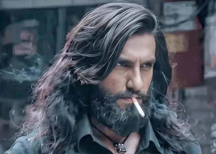 Bollywood Latest News Live: ‘धुरंधर 2’ ने तोड़े ‘बाहुबली-जवान’ के रिकॉर्ड, बिकिनी पोस्ट के चलते ट्रोल हुईं आरती सिंह