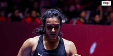 दुबई एयरपोर्ट के पास हुए धमाके से दहल गईं पीवी सिंधू, कोच का आया पहला रिएक्शन