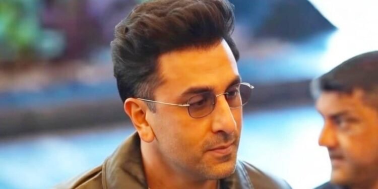 ‘लव एंड वॉर’ से रणबीर कपूर का नया ट्रांसफॉर्मेशन! क्लीन शेव में दिखे रॉकस्टार, फैंस बोले– कुछ बड़ा होने वाला है