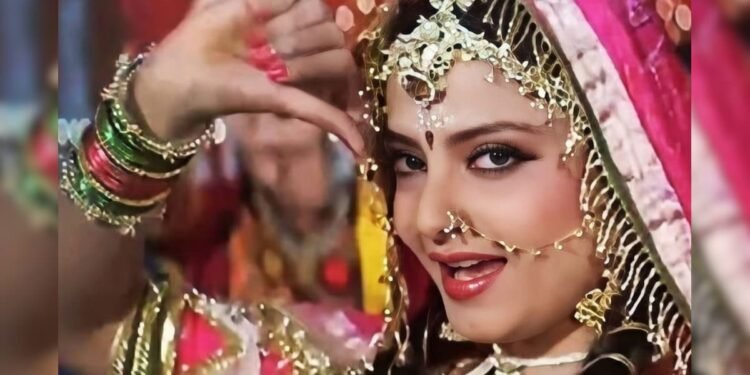 अनुराधा पौडवाल का ब्लॉकबस्टर गाना, रेखा ने भरी महफिल में कर दिया था हंगामा, हर घर की बहू का है फेवरेट