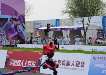 इंसान से भी तेज निकला रोबोट, हाफ मैराथन में तोड़ डाला वर्ल्ड रिकॉर्ड