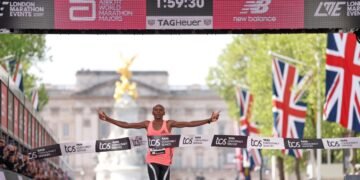 सेबस्टियन सावे बने मैराथन की दुनिया में नए ‘किंग’, सबसे कम समय में रेस जीतकर बनाया वर्ल्ड रिकॉर्ड