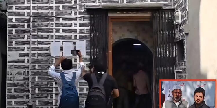 जज के पिता की हत्या करने वाले हिस्ट्रीशीटर पर बड़ी कार्रवाई, मुरादाबाद में 50 हजारी जफर के घर की कुर्की, पुलिस उठा ले गई सारा सामान