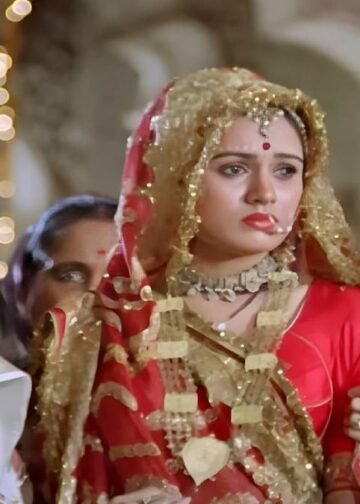 पद्मिनी कोल्हापुरे का ब्लॉकबस्टर गाना, आशिक से दूर भागती जा रही थी हसीना, फिर भी हो गई थी प्यार में गिरफ्तार