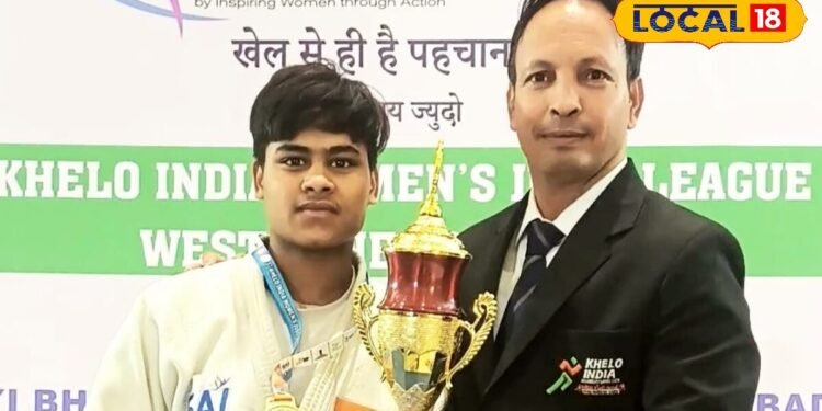 सफाई कर्मचारी की बेटी का कमाल! भारतीय जूडो टीम में हुआ चयन, एशियन कैडेट जूडो कप में दिखाएंगी दम