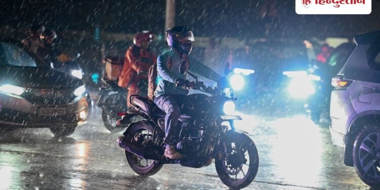 IMD Weather Updates 30 May Aaj Ka Mausam UP Bihar Delhi NCR Himachal Pradesh MP CG Heavy Rain Alert Monsoon Updates दिल्ली में आज 7 डिग्री तक गिरेगा पारा, UP-बिहार में भारी बारिश और ओले गिरने का अलर्ट; IMD ने बताया, Weather Hindi News