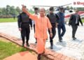 UP Deoria CM Yogi Adityanath visit many organization worker SP Leader Awanish Yadav House Arrest युद्ध से तारकोल की कमी, किसी कीमत पर नहीं रूकने देंगे प्रदेश का विकास: योगी, Uttar-pradesh Hindi News
