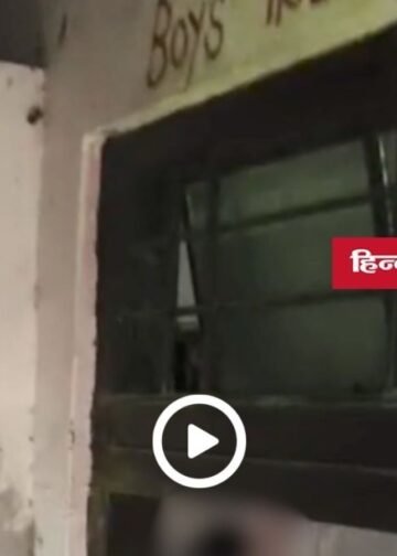 बुरहानपुर के भावसा स्कूल में प्रभारी प्राचार्य संजय सोनवणे का शव शौचालय में फंदे पर मिला, जांच जारी