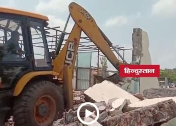 उज्जैन में सिंहस्थ 2028 की तैयारियों के तहत मेला क्षेत्र से 20 अवैध अतिक्रमण हटाने की कार्रवाई