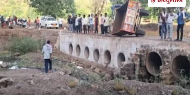 Six killed 40 injured as tractor trolley overturns in Madhya Pradesh Anuppur MP में भीषण हादसा, ट्रैक्टर-ट्रॉली पलटने से 6 की मौत और 40 लोग घायल; पूजा करने जा रहे थे, Madhya-pradesh Hindi News