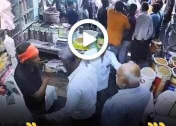दुकान पर बैठे व्यापारी पर हमला