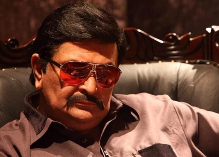 1 डायलॉग सुनते ही भड़क गए थे ऋषि कपूर, बीच रास्ते में राइटर को कार से दिया था उतार, रणबीर ने सुनाया पिता का किस्सा