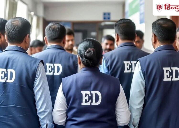 धनबाद में ED का ऐक्शन, शहर में 25 जगहों पर एक साथ मारा छापा; मचा हड़कंप, Jharkhand Hindi News