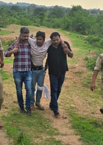 खुद को वनकर्मी बता घाटी में बॉयफ्रेंड को बंधक बना छात्रा से गैंगरेप, पुलिस ने किया शॉर्ट एनकाउंटर, Satna Hindi News