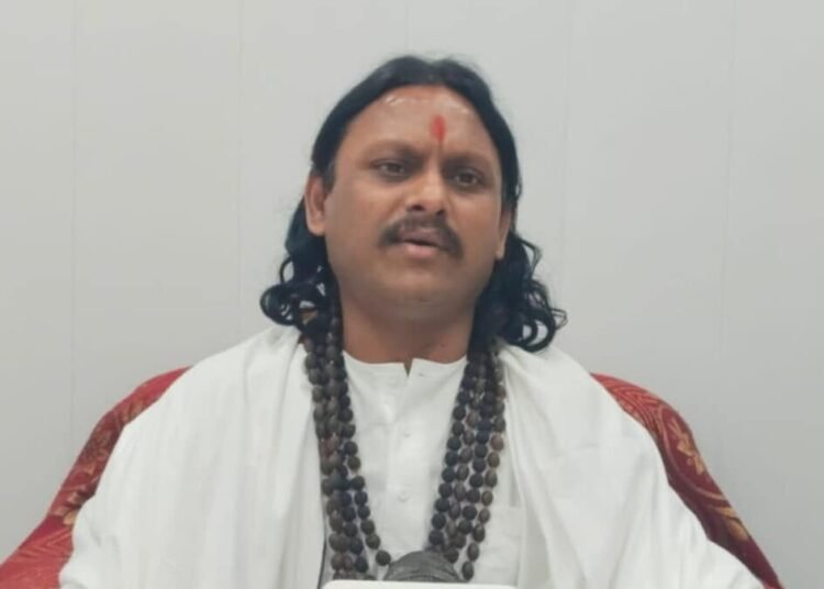 Vrishabha Rashifal 20 July: नौकरी में बदलाव के प्रबल योग और इंटरव्यू में सफलता, लव लाइफ में भी आएगी बड़ी खुशहाली