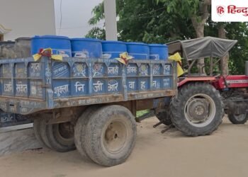 पेट्रोल पंपों पर भीड़ के बीच यूपी के इस जिले में 2 घरों से 36 सौ लीटर डीजल बरामद, SDM की रेड से खलबली, Uttar-pradesh Hindi News