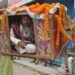 दुल्हन लाने डोली में निकले दूल्हे राजा, बैलगाड़ी से चले बाराती; यूपी में अनोखी बारात, Uttar-pradesh Hindi News