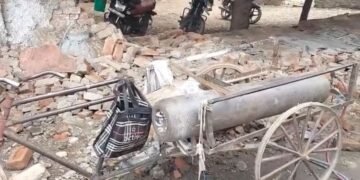 मुरैना नेहरू पार्क रोड: बीईओ कार्यालय की जर्जर बाउंड्री वॉल गिरने से वृद्ध घायल, जर्जर भवन में चल रहा आधार केंद्र, मध्य प्रदेश वीडियो न्यूज