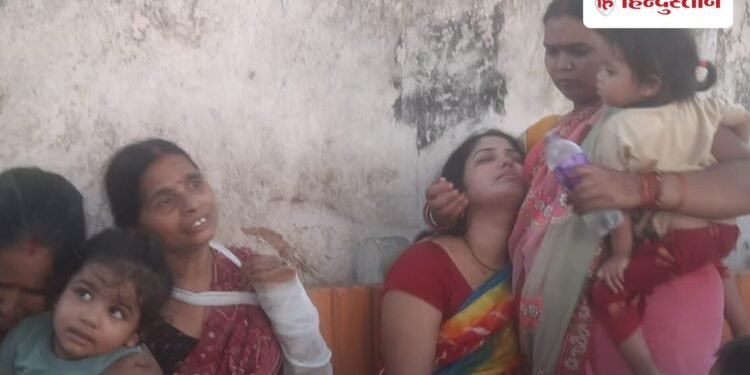 रास्ते के विवाद में पूरे परिवार पर चाकू से ताबड़तोड़ वार; एक की मौत, छावनी में तब्दील गांव, Uttar-pradesh Hindi News
