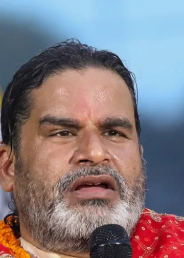 प्रशांत किशोर ने देर रात बुलाई आपात बैठक, बांकीपुर में वोटिंग से पहले जन सुराज में क्यों मचा हड़कंप, Bihar Hindi News