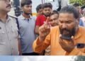 शिवपुरी में 10-12 घंटे बिजली कटौती से ग्रामीण नाराज, सरपंच सड़क पर लेटे; 3 घंटे चक्काजाम, मध्य प्रदेश वीडियो न्यूज