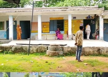 दतिया उपचुनाव: दोपहर 1 बजे तक 50% मतदान, तीन बूथों पर EVM खराबी, सड़क की मांग पर ग्रामीणों ने किया वोट बहिष्कार, मध्य प्रदेश वीडियो न्यूज